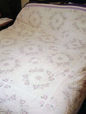 Beautiful, large quilt